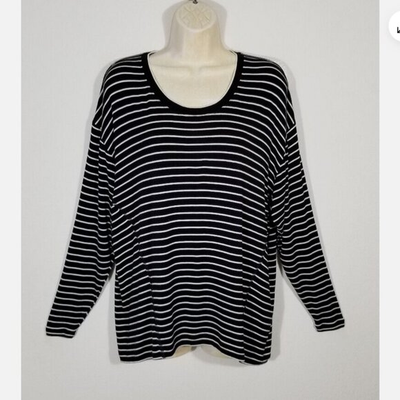 CAbi Style #4005 Crosswalk Tee Top 6336E1M - Picture 1 of 8